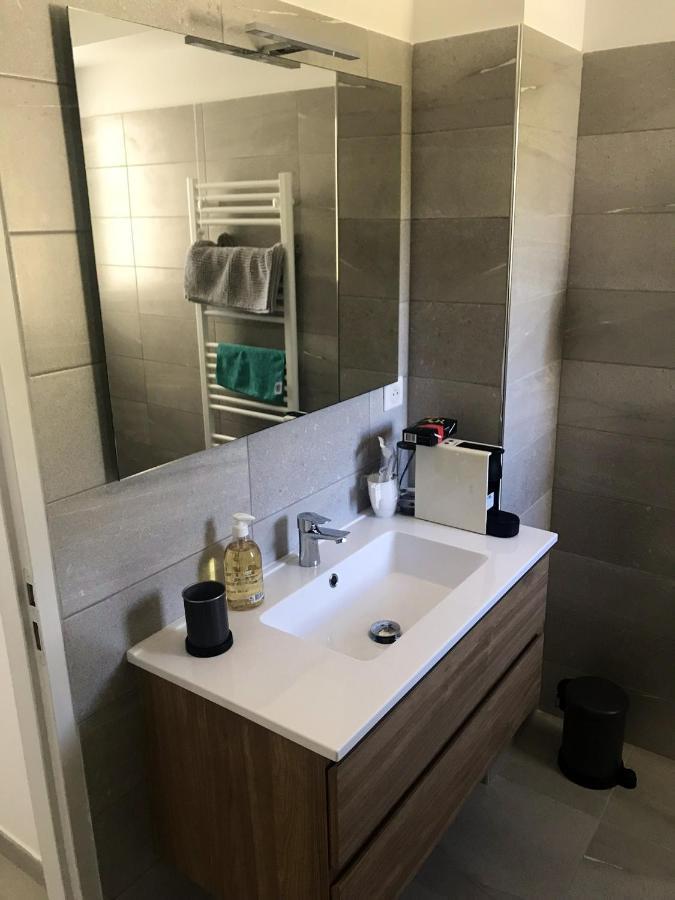 D'une Avec Vue Sur La Terrasse Amenagee Et Wifi A Bastia A 2 Km De La Appartement *
